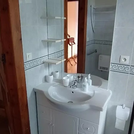 Maison Burgalat شاليه *